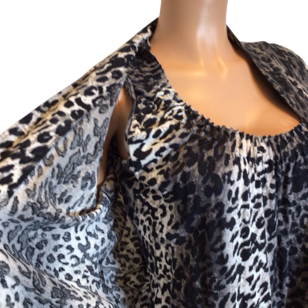 Chico’s Leopard Print Black-Gray 2-Piece Tank & Cardigan Set | Size 2 (L/12) - Picture 6 of 9